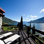 Meraviglia - Private With Garden, Pool And Breathtaking Views * Colico