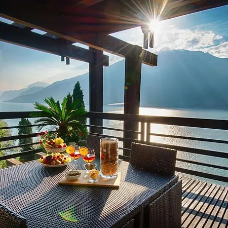 Meraviglia - With Breathtaking Views Villa Colico