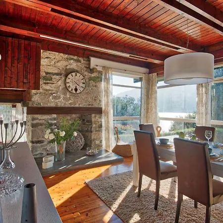 Villa Meraviglia - With Breathtaking Views Colico