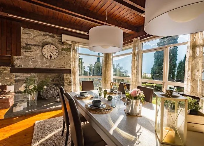 Villa Meraviglia - Private With Garden, Pool And Breathtaking Views