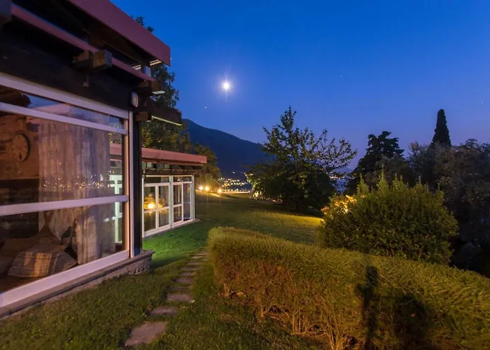 Meraviglia - Private With Garden, Pool And Breathtaking Views Colico
