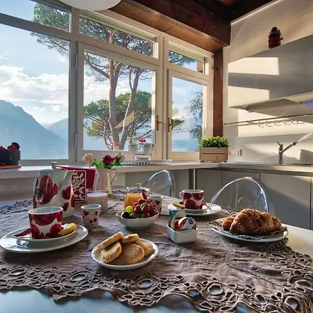 Meraviglia - Private With Garden, Pool And Breathtaking Views * Colico