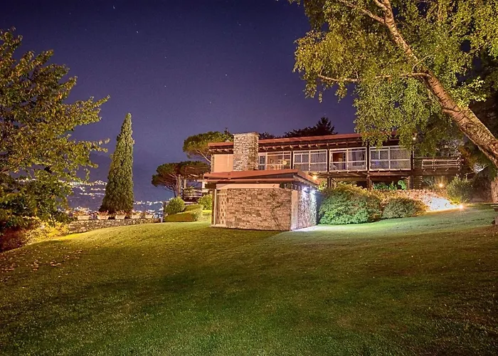 Villa Meraviglia - Private With Garden, Pool And Breathtaking Views
